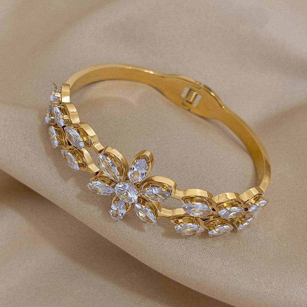 Luxury Flower Cut Stainless Steel Wedding Bracelet for Women Gold Plated Crystal Floral Wide Cuff Bracelets Party Bridal Jewelry