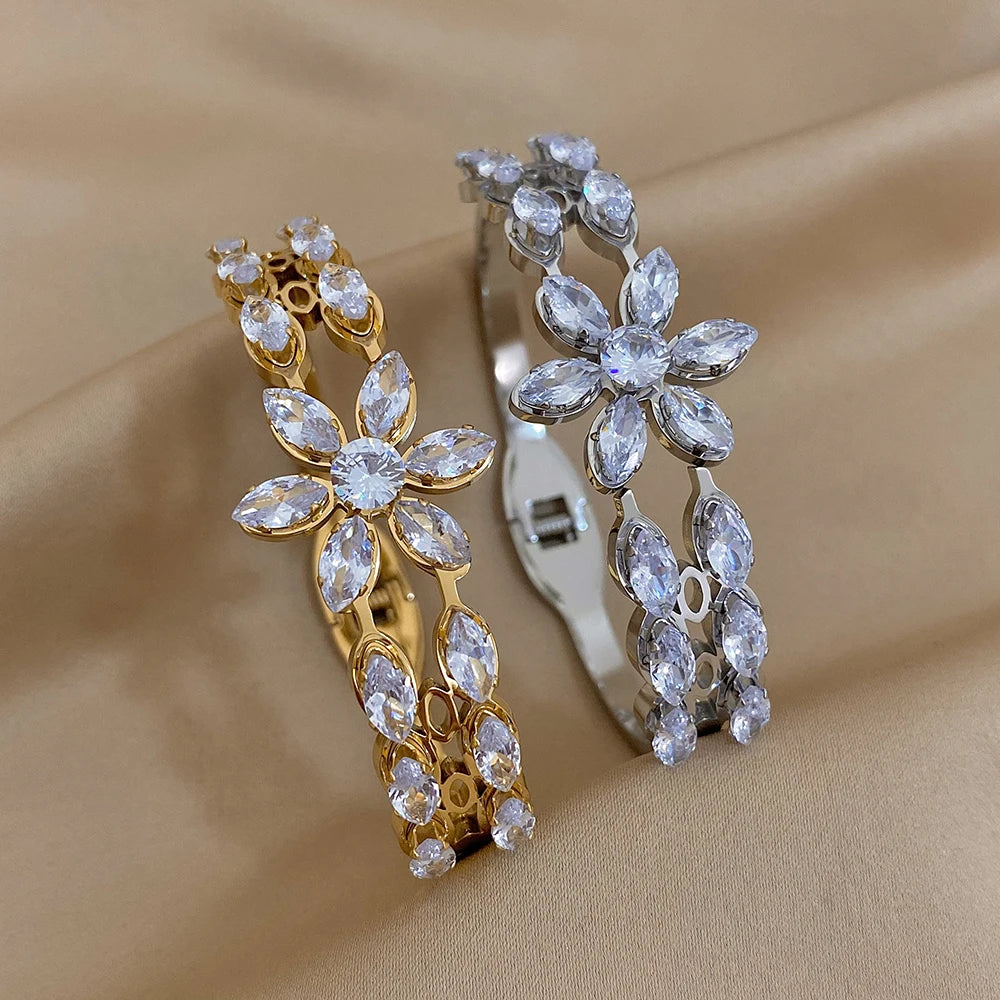 Luxury Flower Cut Stainless Steel Wedding Bracelet for Women Gold Plated Crystal Floral Wide Cuff Bracelets Party Bridal Jewelry