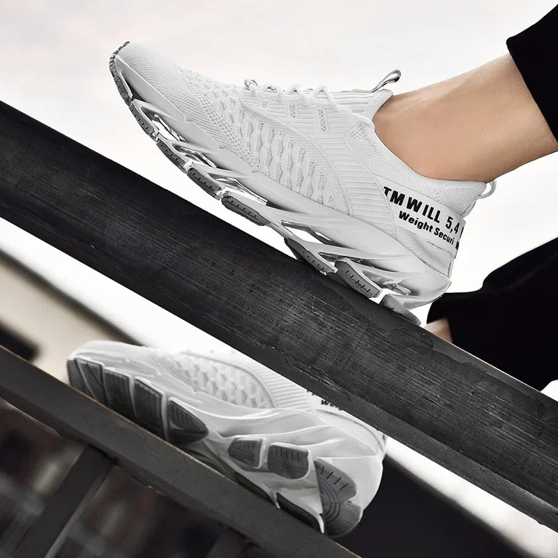 New Lightweight Men's Running Shoes Comfortable Breathable Mesh Sneakers Fashion Men's Casual Shoes Breathable mesh shoes