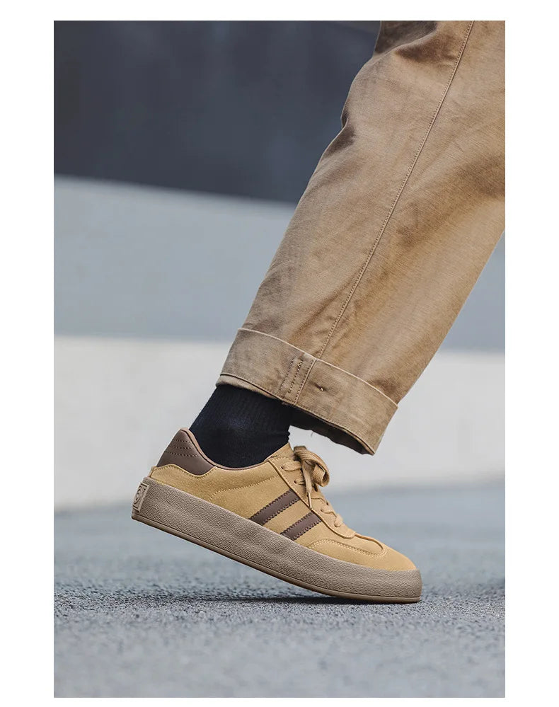 Vintage Brown Man Sneakers Suede Leather Men's Skateboard Shoes Comfort Lace-up Men Skate Sneakers Thick Sole Casual Board Shoes