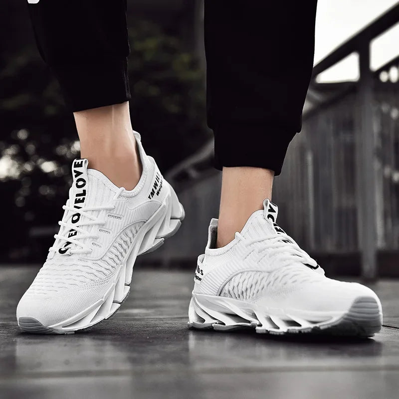 New Lightweight Men's Running Shoes Comfortable Breathable Mesh Sneakers Fashion Men's Casual Shoes Breathable mesh shoes