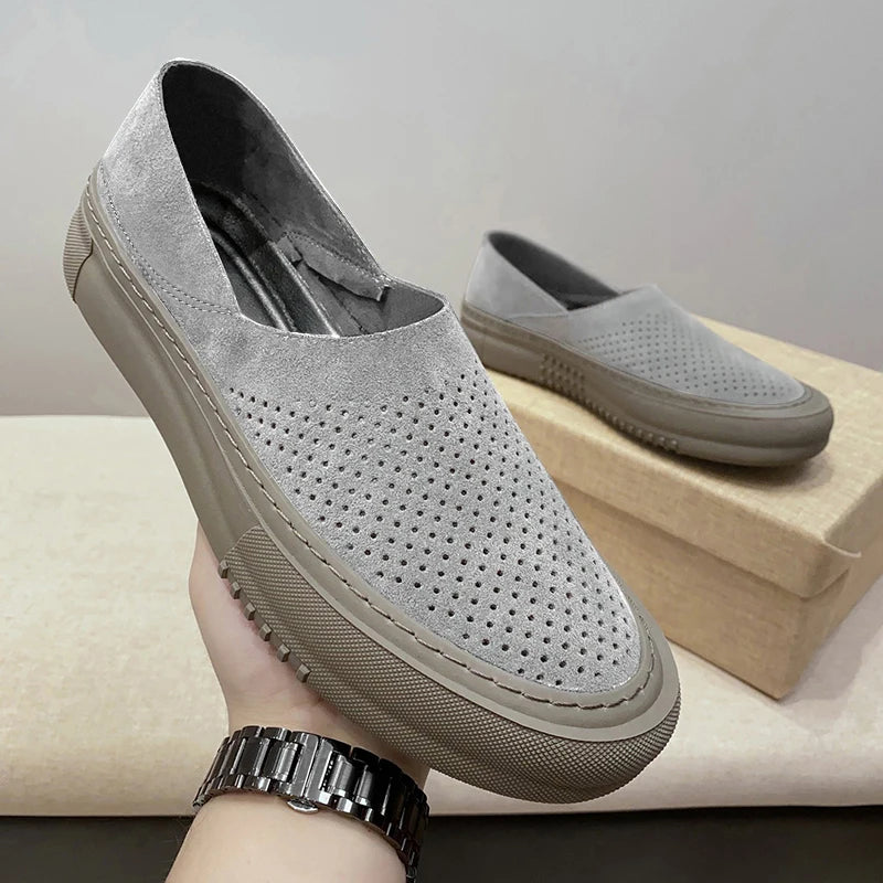 Soft Surface Breathable 2025 New Slip-On Beanie Shoes Driving Casual Men's Lazy Loafers Comfortable and Versatile Men's Shoes Tr